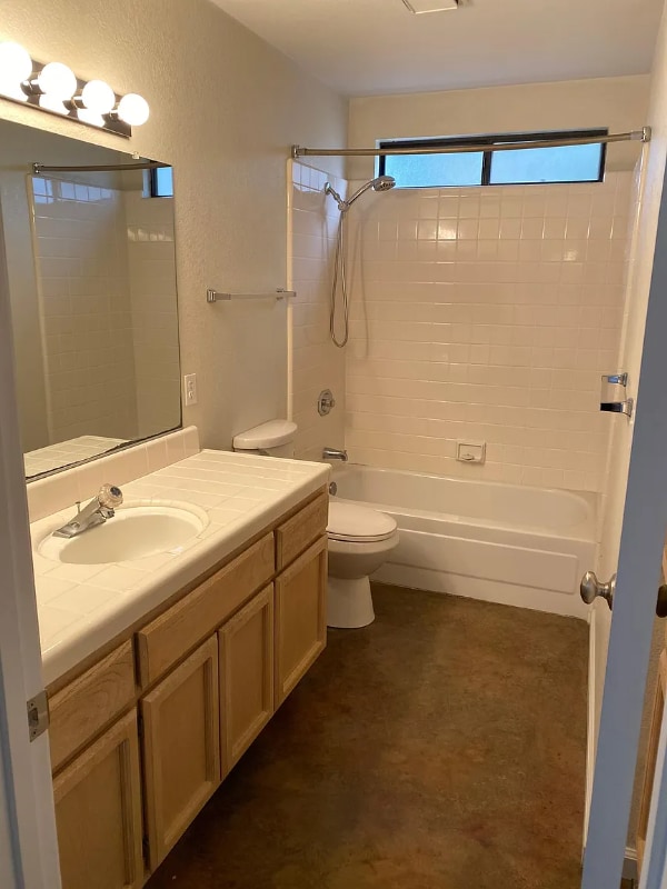 Photo - 2949 Paragon Way