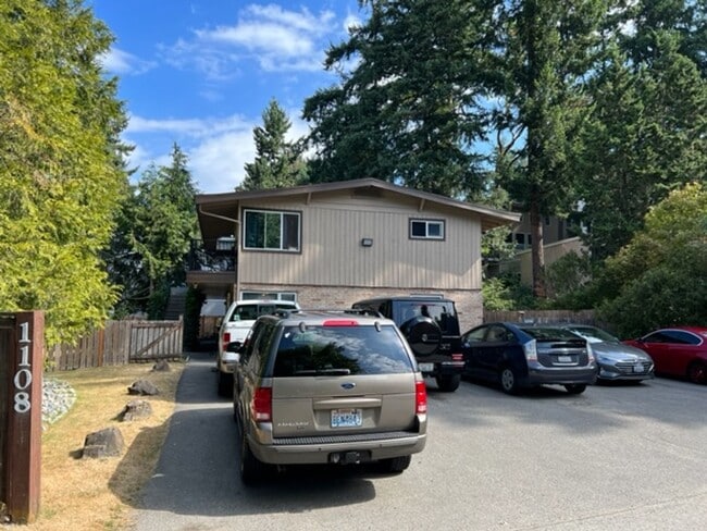 Photo - 1108 Bellevue Way SE
