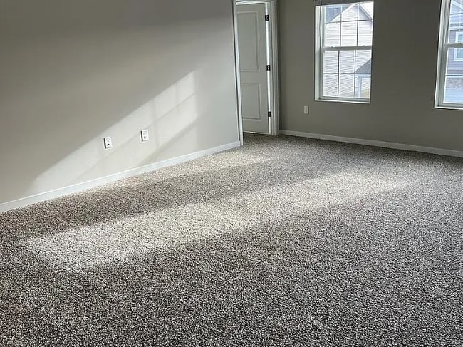 Photo - 17026 Sutton Ln