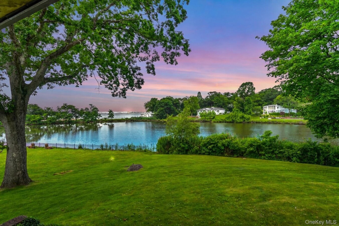 Photo - 230 Grist Mill Ln