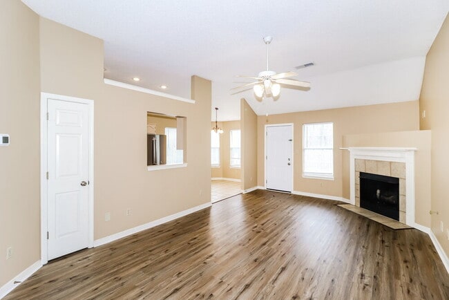 Photo - 50 Steffani Dr