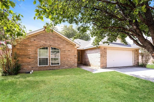 Photo - 449 Cambridge Dr