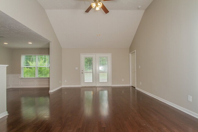 Photo - 1713 Porchrest Way