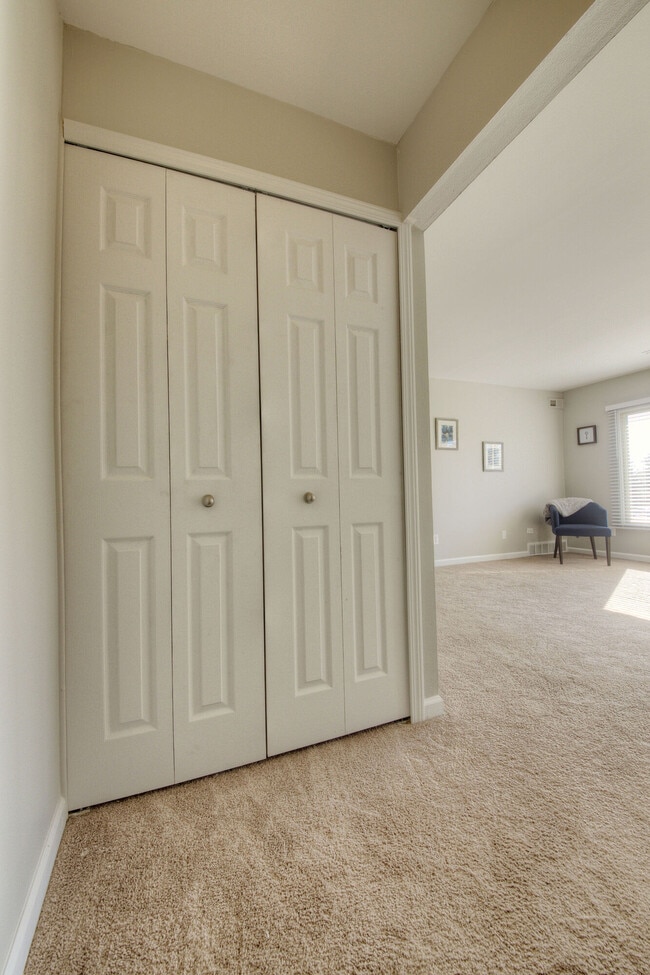 Woodridge Apartments