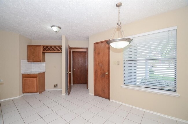 Photo - 1319 Silver Morning Dr