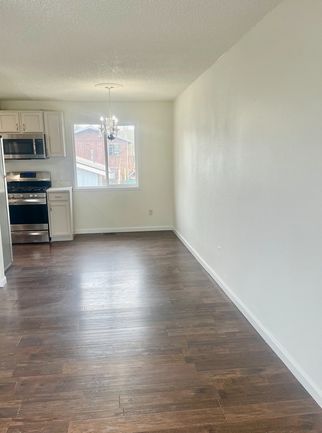 Photo - 4 bedroom single family home in Palmer! New kitchen and fresh paint throughout. Available July 1!