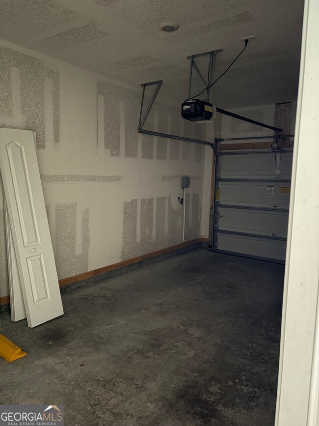 Photo - 152 Deep Bay Cir