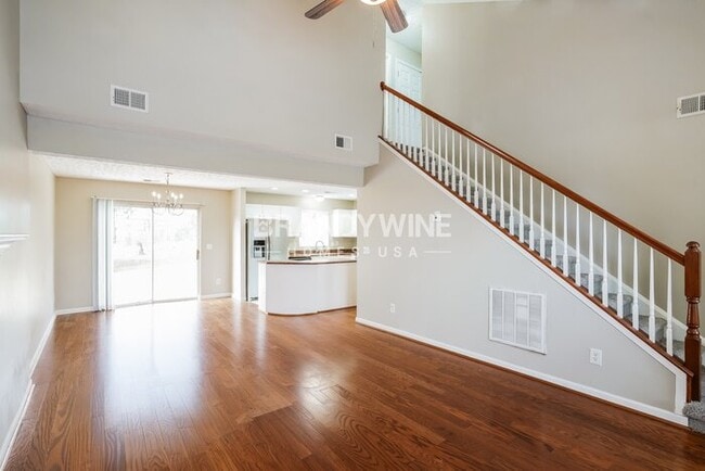 Photo - 2509 Jordan Ridge Dr