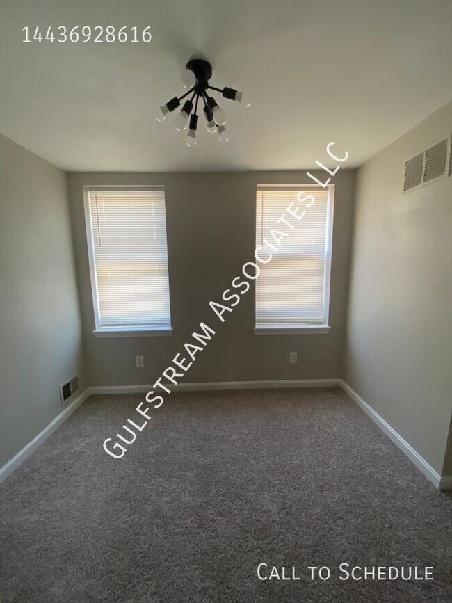 Photo - 1725 Lemmon St