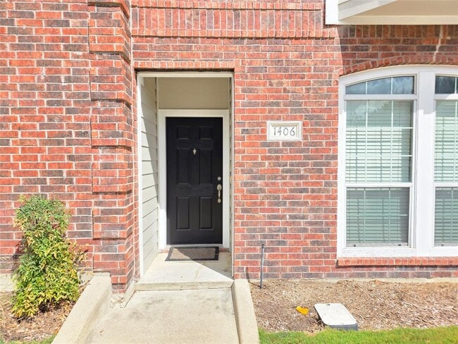Photo - 305 Holleman Dr E Unidad 1406