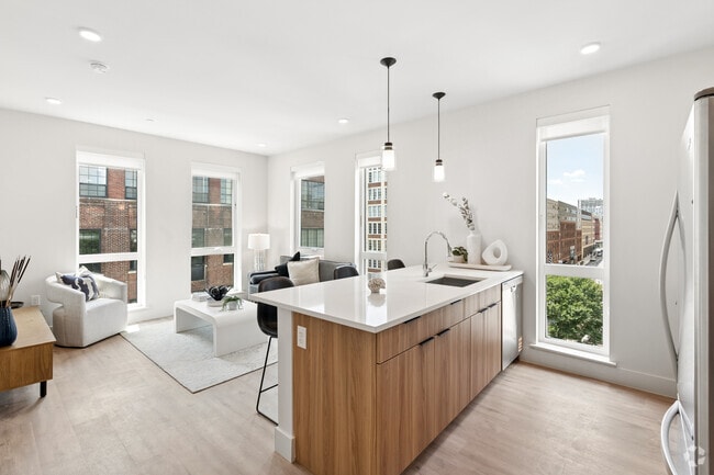 2BR, 2BA - 805SF - Kitchen