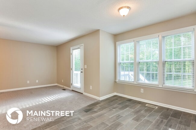 Photo - 6808 Vernie Dr