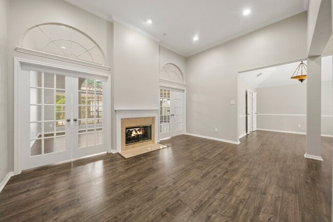 Building Photo - 1735 Berkoff Dr