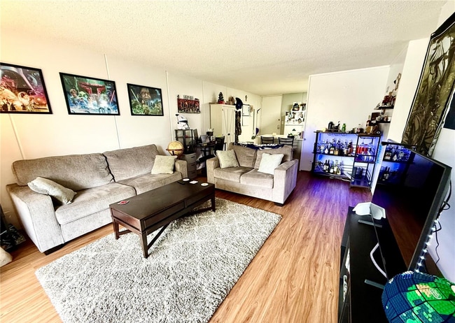 95-2031-2031 Waikalani Dr