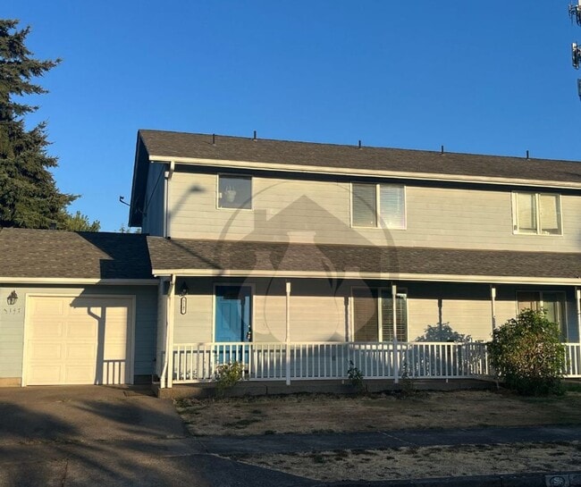 Building Photo - Townhouse Duplex- Rent Ready. Fenced Yard