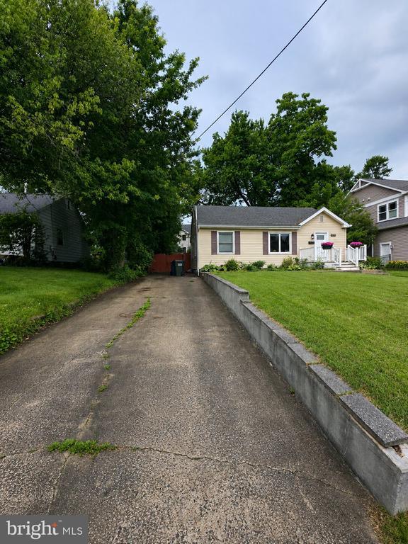 Photo - 1832 Peabody Dr