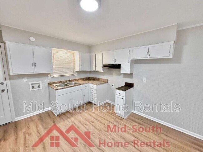 Photo - 1234 Whipporwill Cove