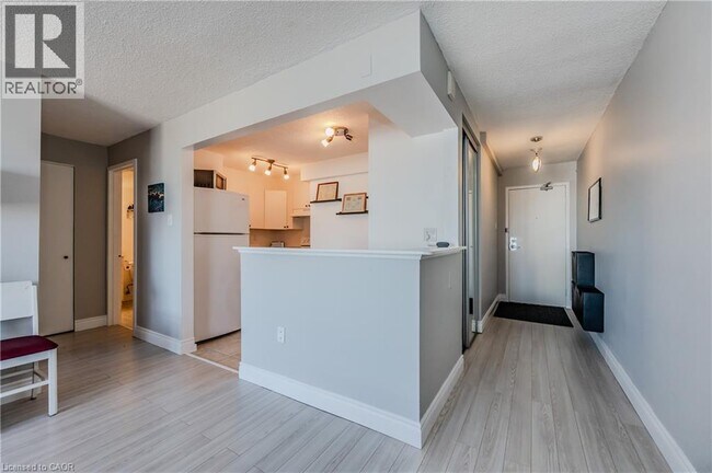 Photo - 64 Benton St Unit 1004