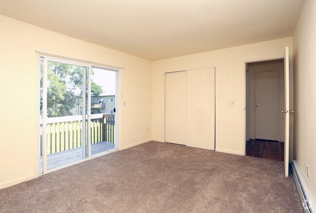 Bedroom - Patten Point Apartments