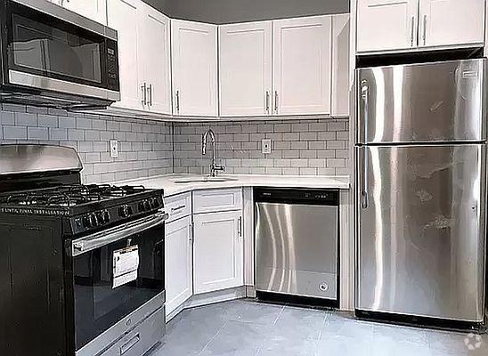 Building Photo - 1 bedroom in BRONX NY 10468 Unit 54 Rental