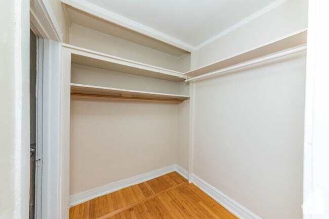 Photo - 1421 W Farwell Ave