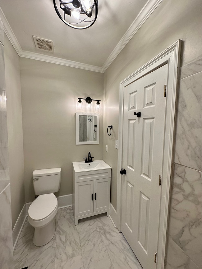 Photo - 983 Maple St Unit 1