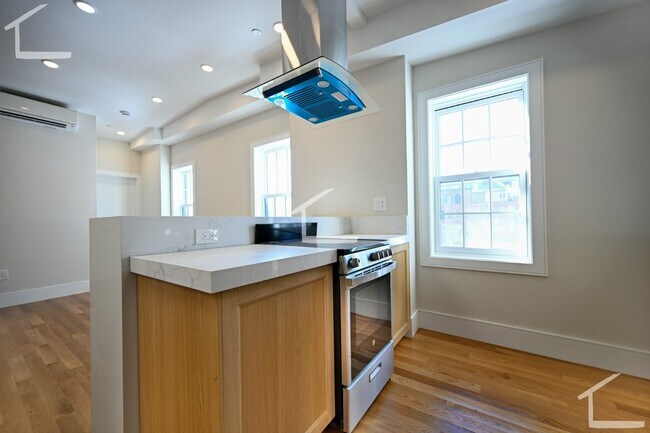 Photo - PENTHOUSE 3 BED 2 BATH IN BAY VILLAGE