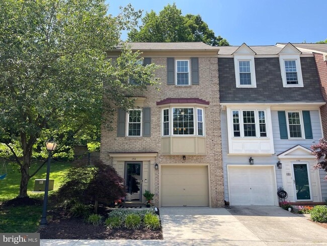 Photo - 150 Washington St Townhome