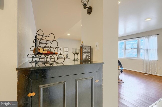 Photo - 3645 Glengyle Ave Unit 3F