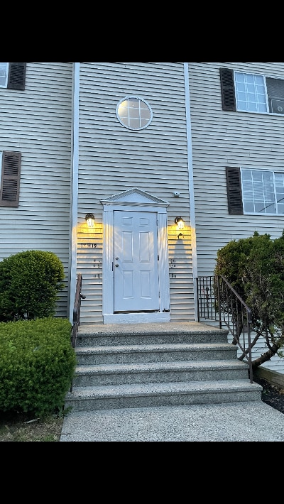 Building Photo - 21 3rd St Unit 1B