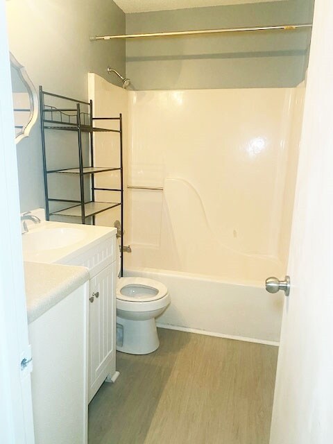 Photo - Moss Point Landing