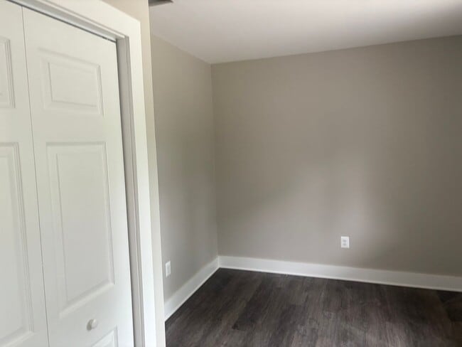 Photo - 302 S Camp Meade Rd