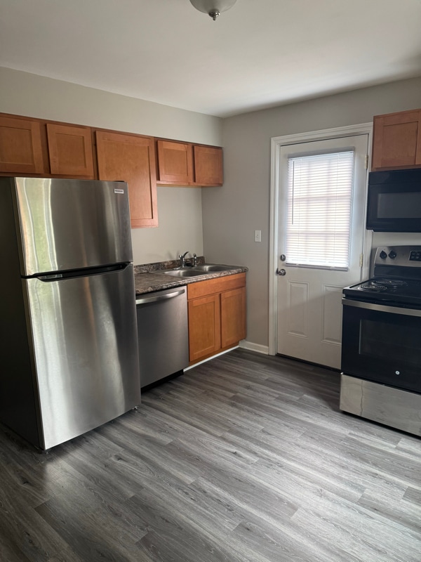 Photo - 6711 Schuster Ct Unit 1