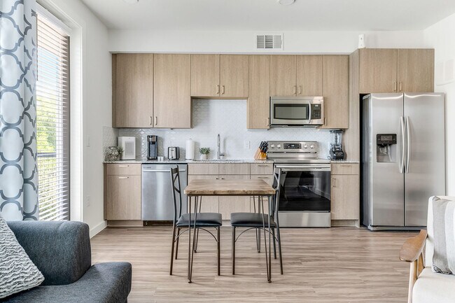 1500 N Henderson Ave Unit SI ID1018232P