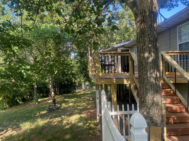 Photo - Furnished 4 Bedroom 3 Bath House in Kimber...
