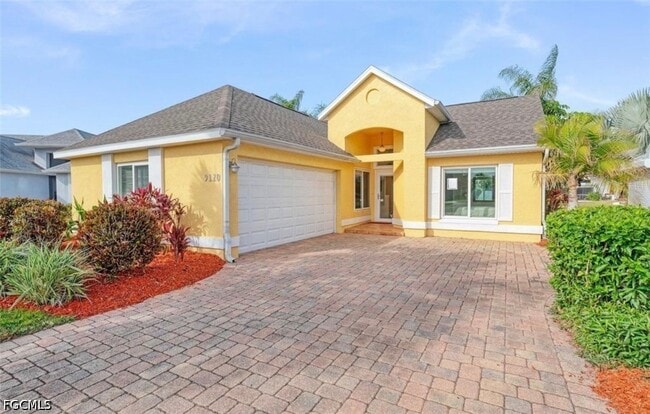 Building Photo - 9120 Greenleaf Ct