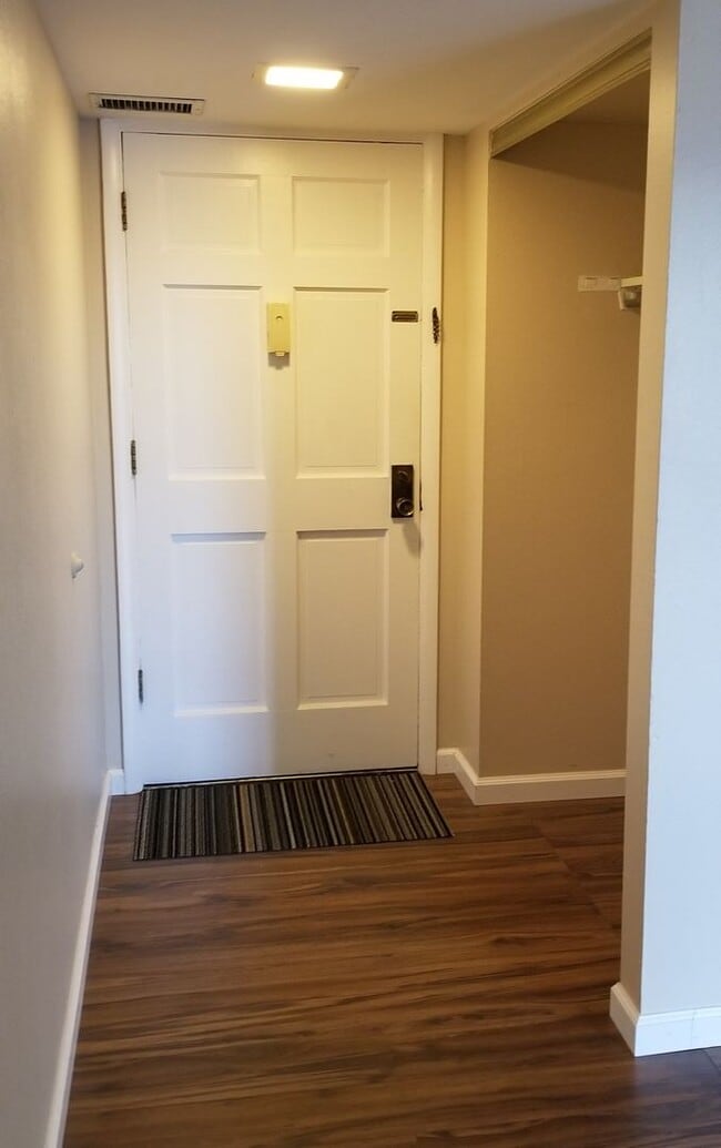 Photo - Huge 2bed/2bath Apartment Available Near DTC, RTD, & Park Meadows Unit E