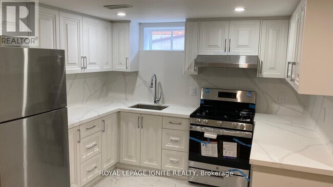 Photo - 15 Beacham Crescent