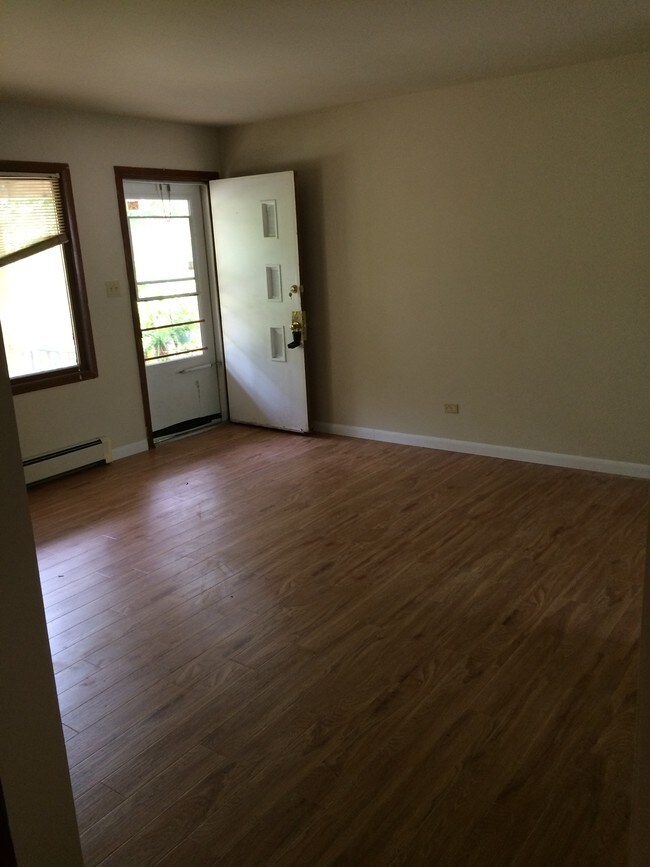 Photo - 780 Main St Unit 3