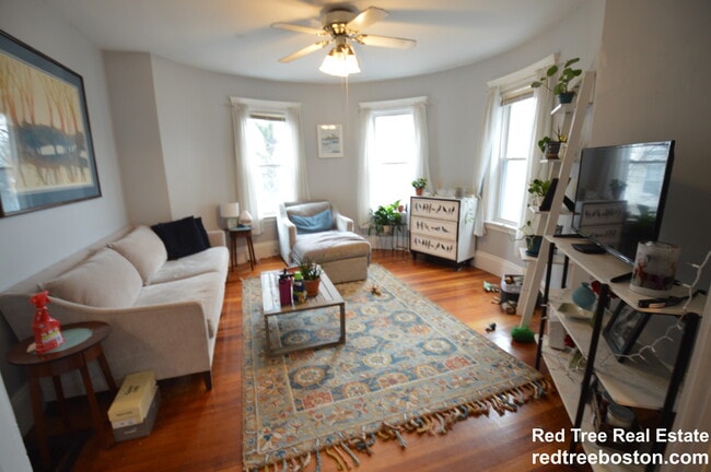 Photo - 26 Bigelow St