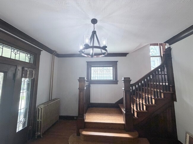 Photo - 1258 Agnes Pl