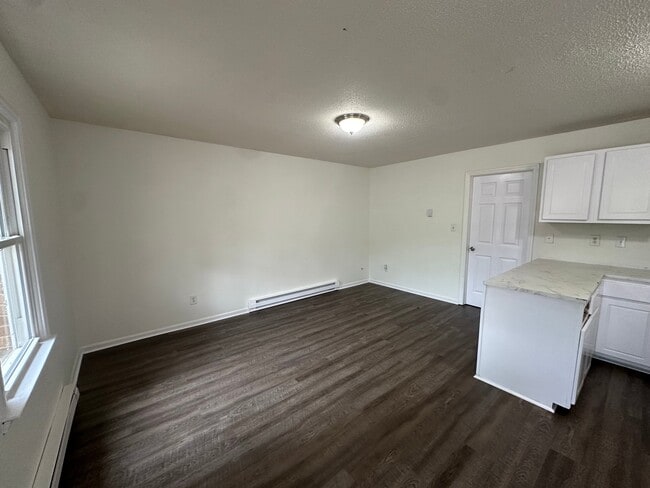 Photo - 1954 Lakeview Rd Unit I