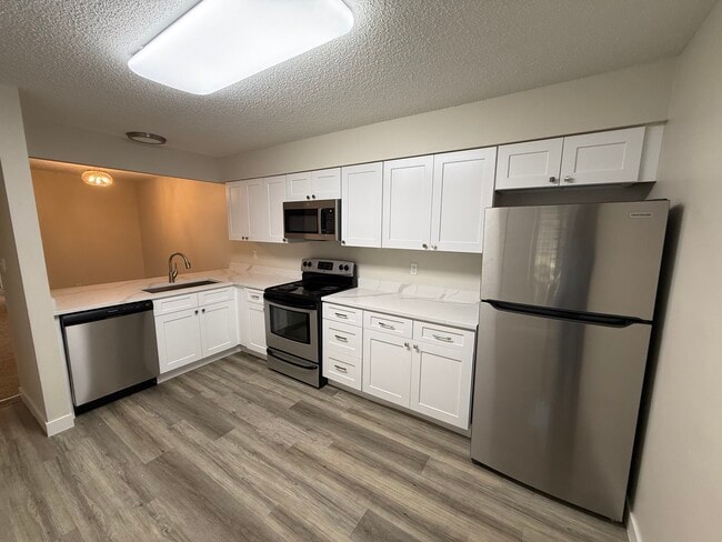 Building Photo - 2220 East Geddes Avenue Unit Southglenn Commons