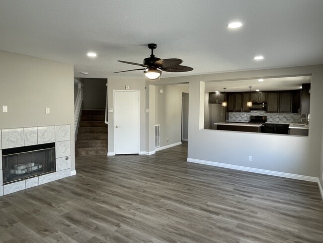 Photo - 38661 Annette Ave