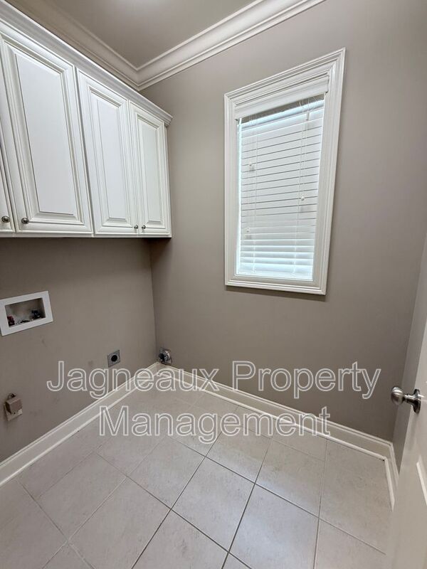 Photo - 108 Shallowford Dr