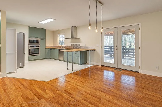 Photo - Mills River Rental!