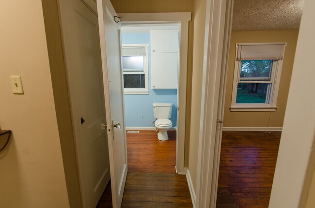 Photo - Spacious 3 bedroom, 1 bath Home - Available July 2026!