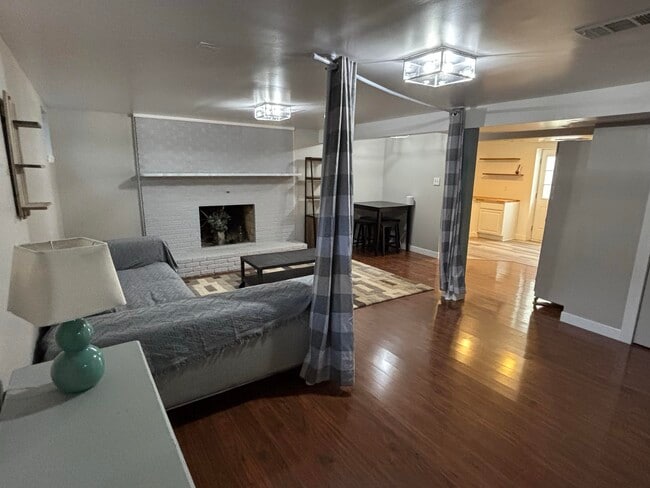 Photo - 2631 S Zurich Ct Unit B