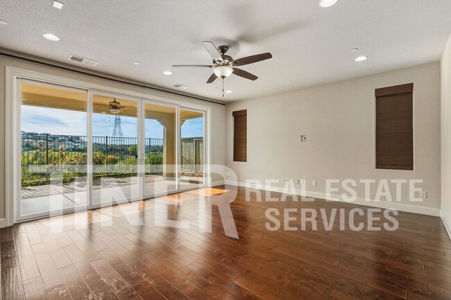 Photo - 7542 Pesaro Dr