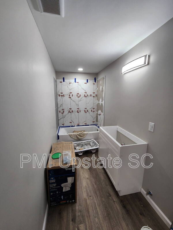 Photo - 100 Truman St